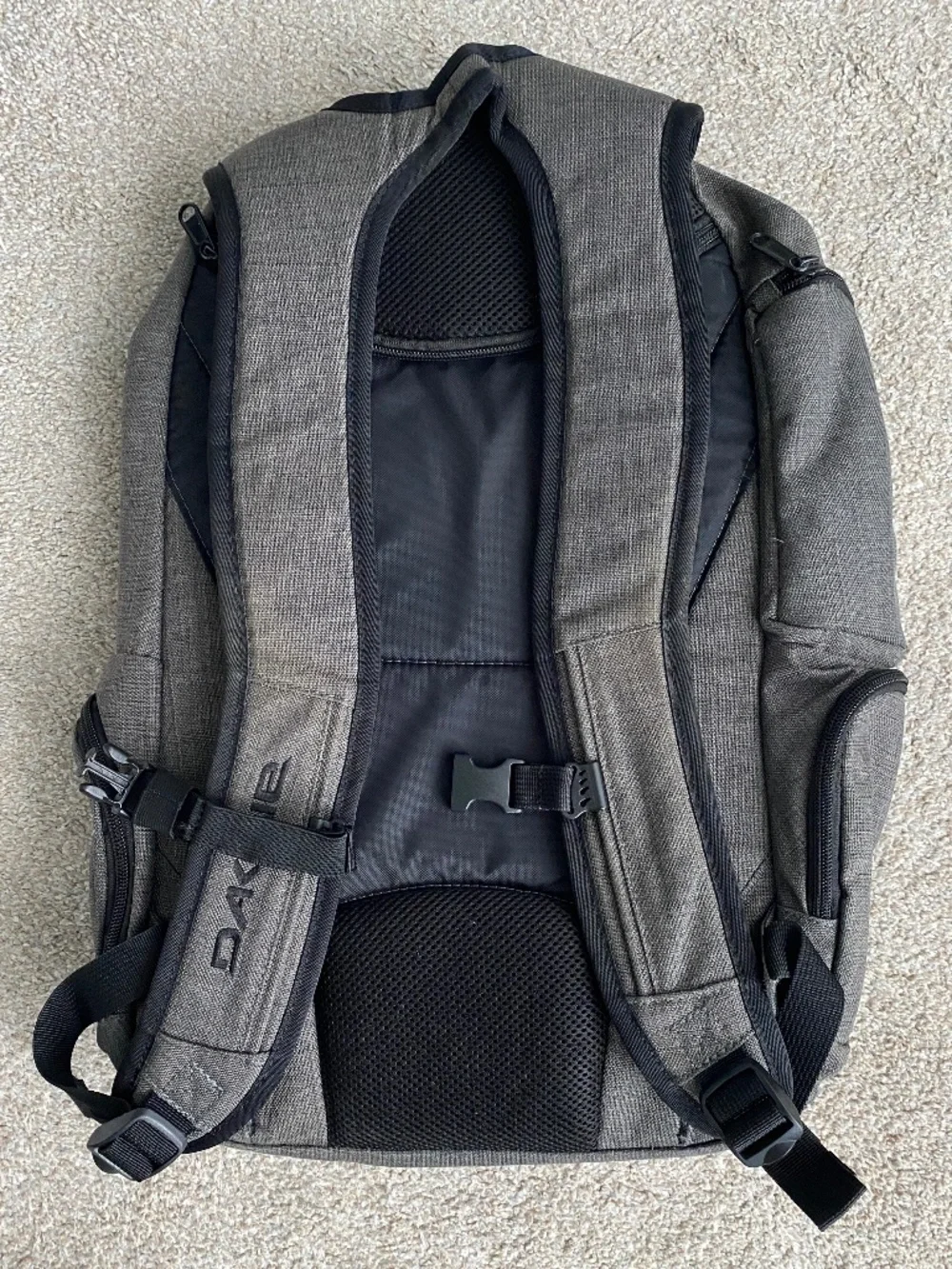 Dakine 25l mission
